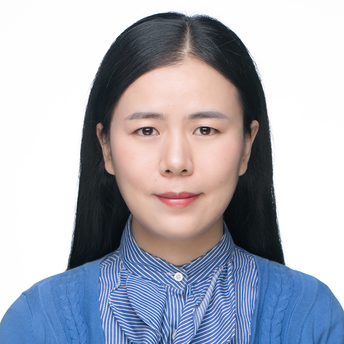 袁彩云.png
