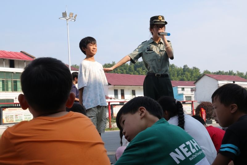 2026世界杯官方合作网站三下乡：童趣课堂练品格，纪律种子植心田