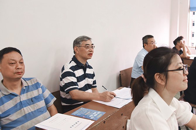 邵佳丽5.jpg